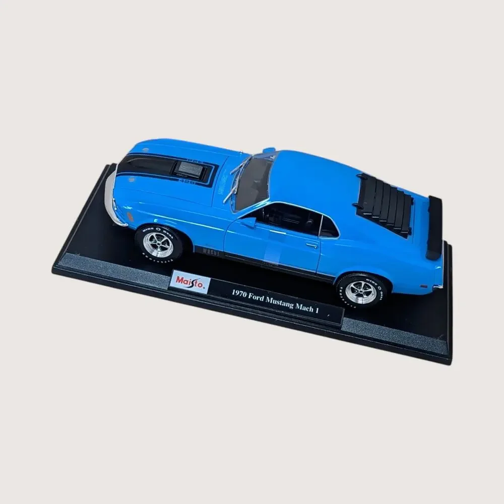 Maisto 1/18 1970 Ford Mustang Mach 1 Special Edition Die Cast Car Blue